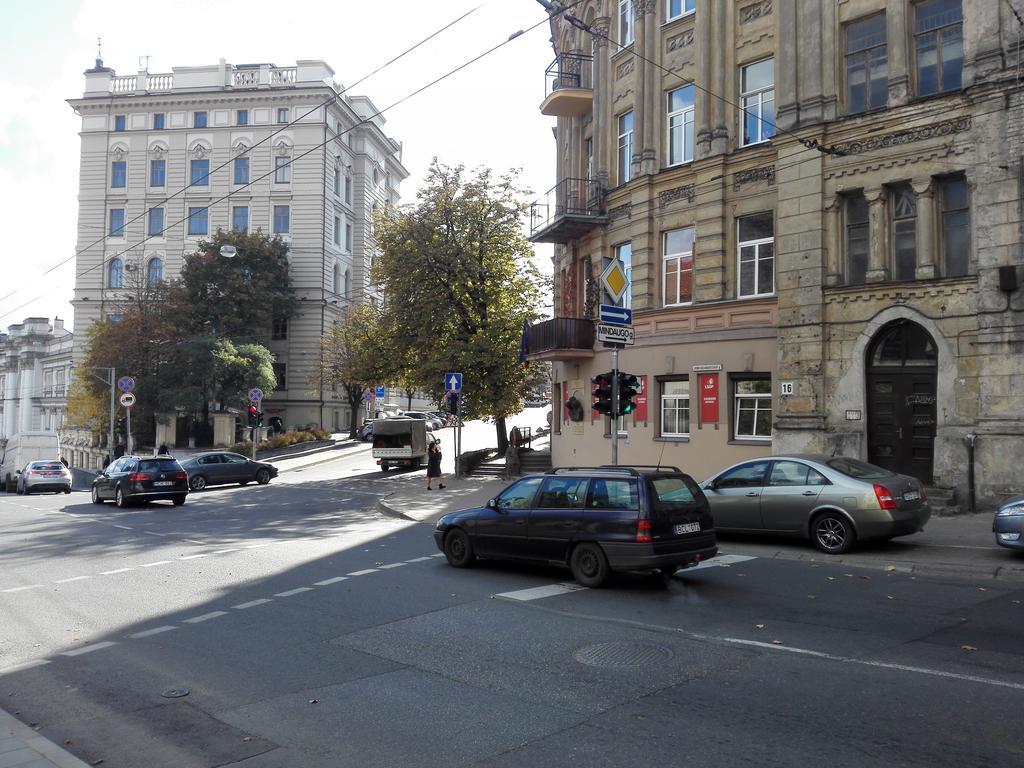 Bomb Shelter Apartment Vilnius Bilik gambar