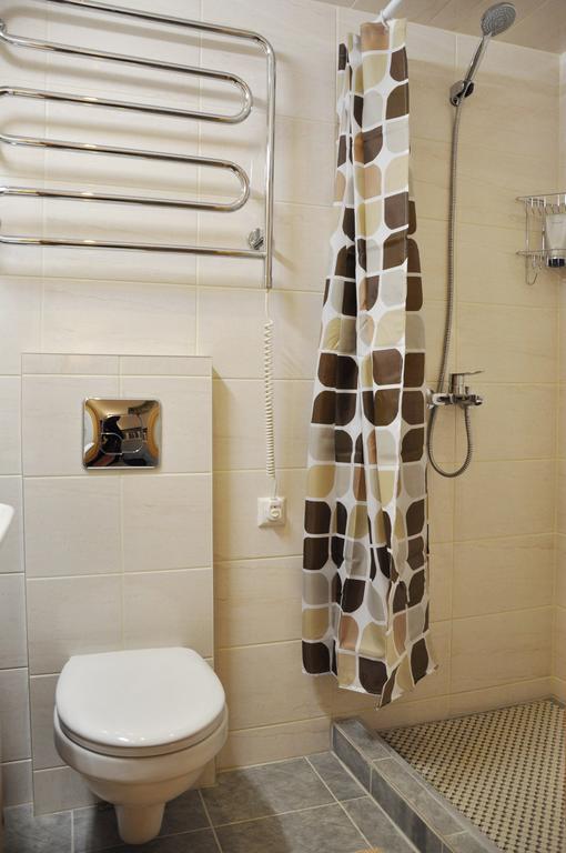 Bomb Shelter Apartment Vilnius Bilik gambar